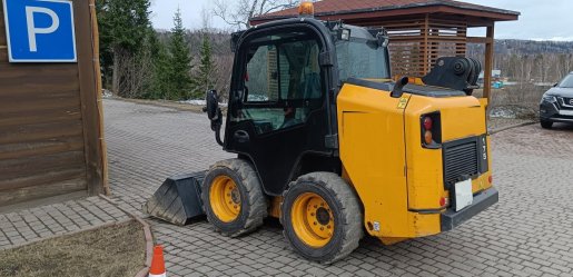 Фронтальный погрузчик Услуги минипогрузчика JCB 175 для земляных работ взять в аренду, заказать, цены, услуги - Дебесы